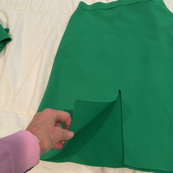 House of Harlow 1960 🎈SALE 🎈NWT Kelly green skirt and top - Picture 8 of 13